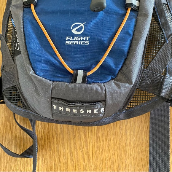 THE NORTH FACE • “Thresher” Hydration Pack - Picture 4 of 16